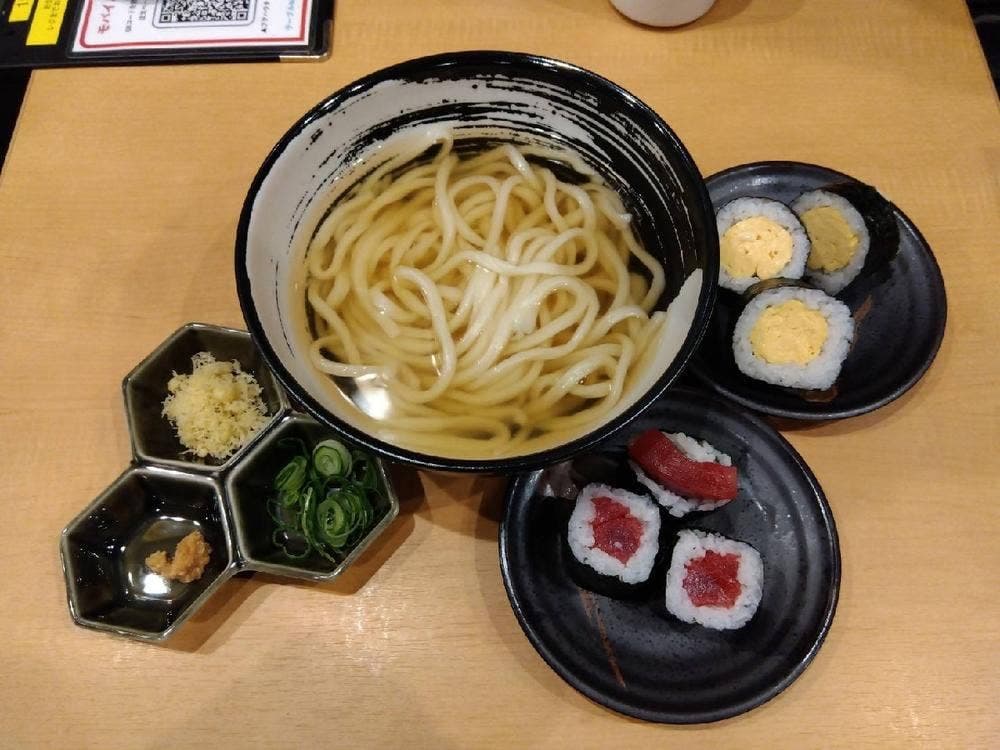 うどんと寿司酒場 フクハウチ