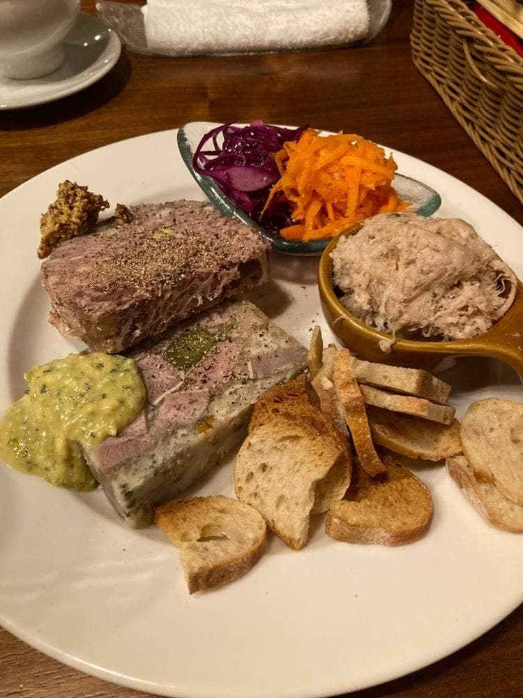 ビストロ アヴリル BISTRO AVRIL