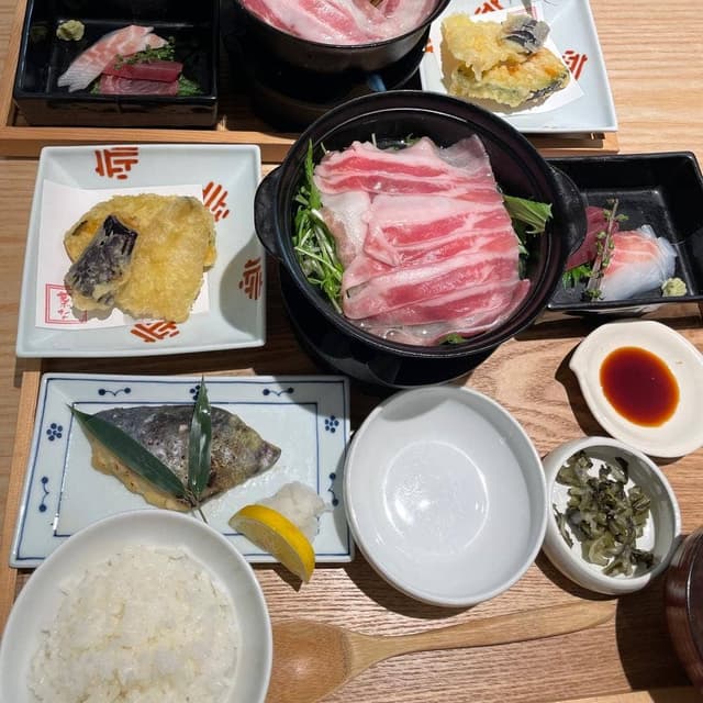 おばんざい・炙り焼き・酒 菜な 横浜スカイビル店 - サブ画像2