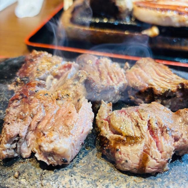 感動の肉と米 鵜沼店 - サブ画像1