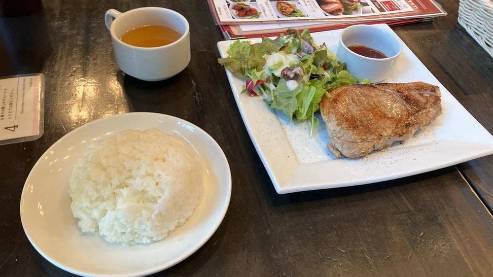 ビストロ・ワイン酒場 Licht みなとみらい店