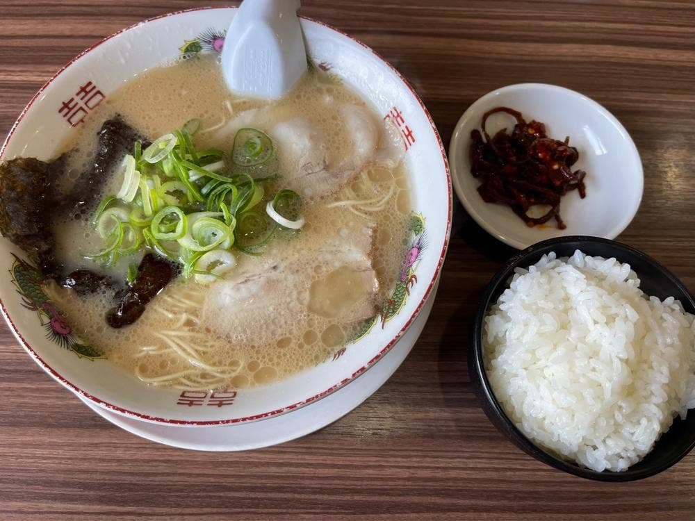 ラーメン新蔵