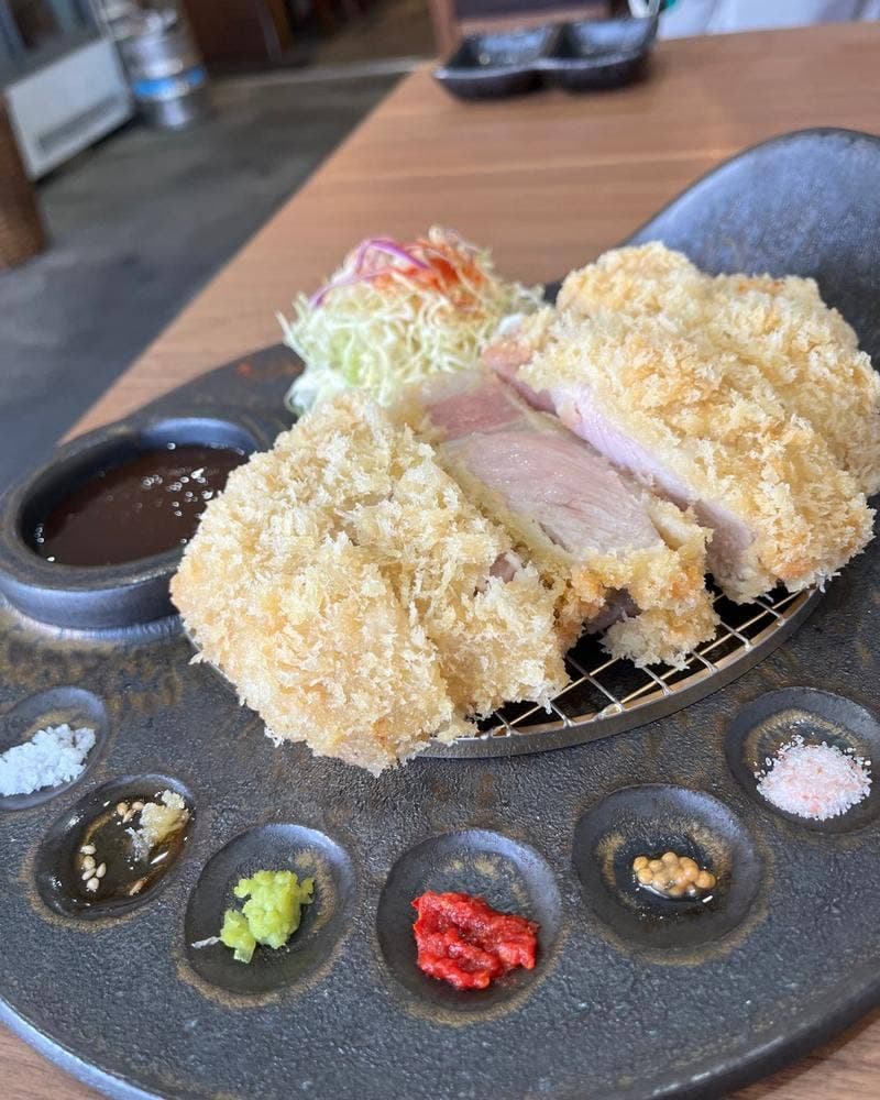 とんかつ豚料理 寿樹 伏見稲荷店