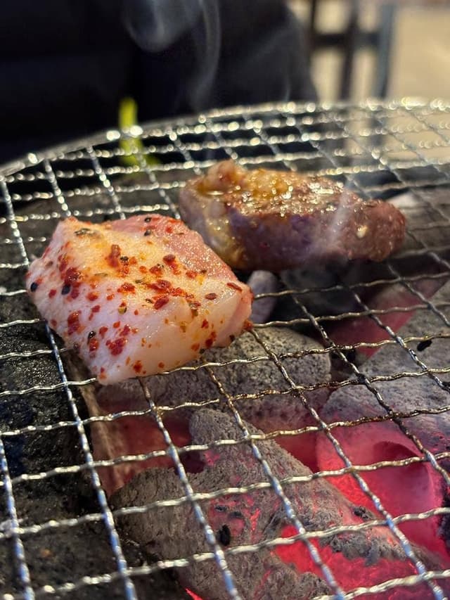 炭火焼肉 ホルモン会館 総本店 - サブ画像2