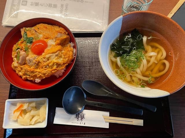 打ちたてうどん だし屋 - サブ画像1