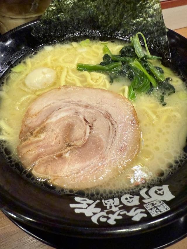 横浜家系ラーメン 町田商店 高輪ゲートウェイ店 - サブ画像1