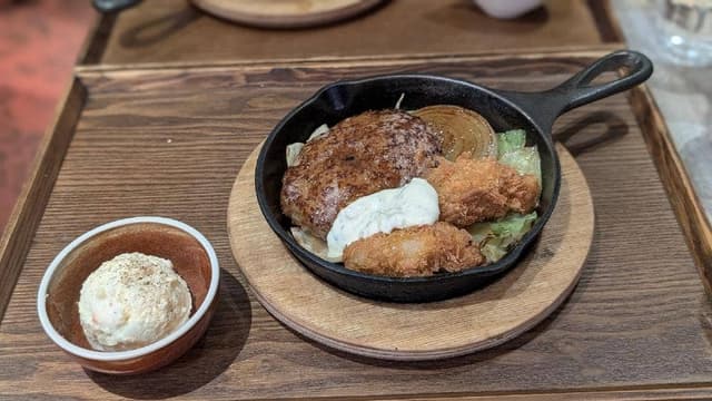 ハンバーグ つむぐ亭 - サブ画像1