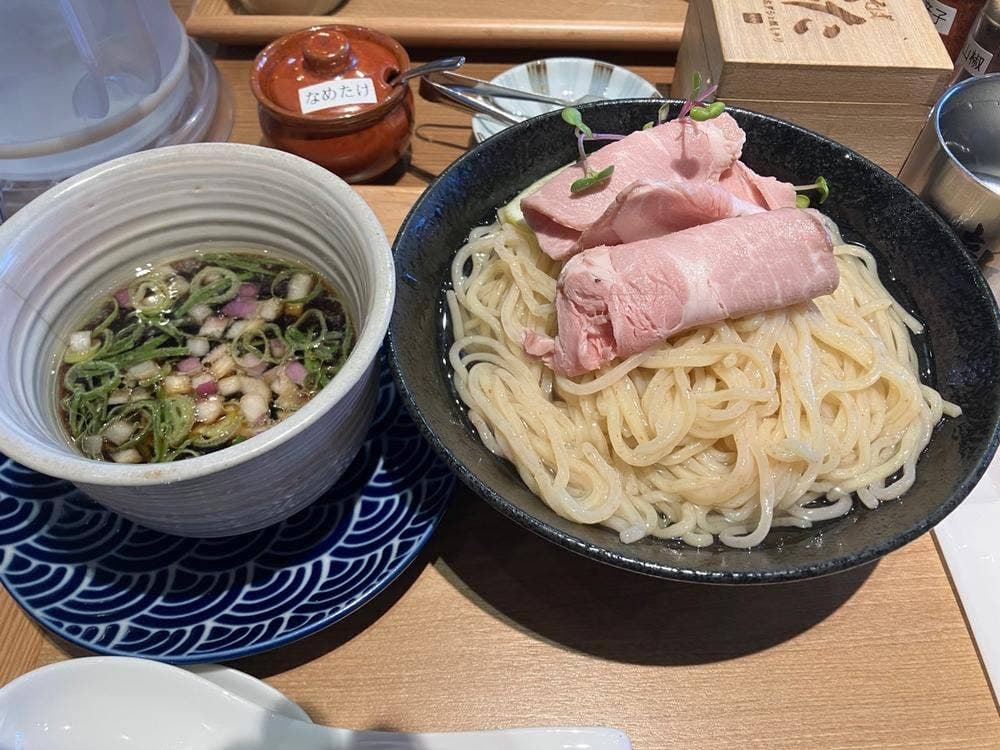 おダシと銀しゃり 中華そば 新た