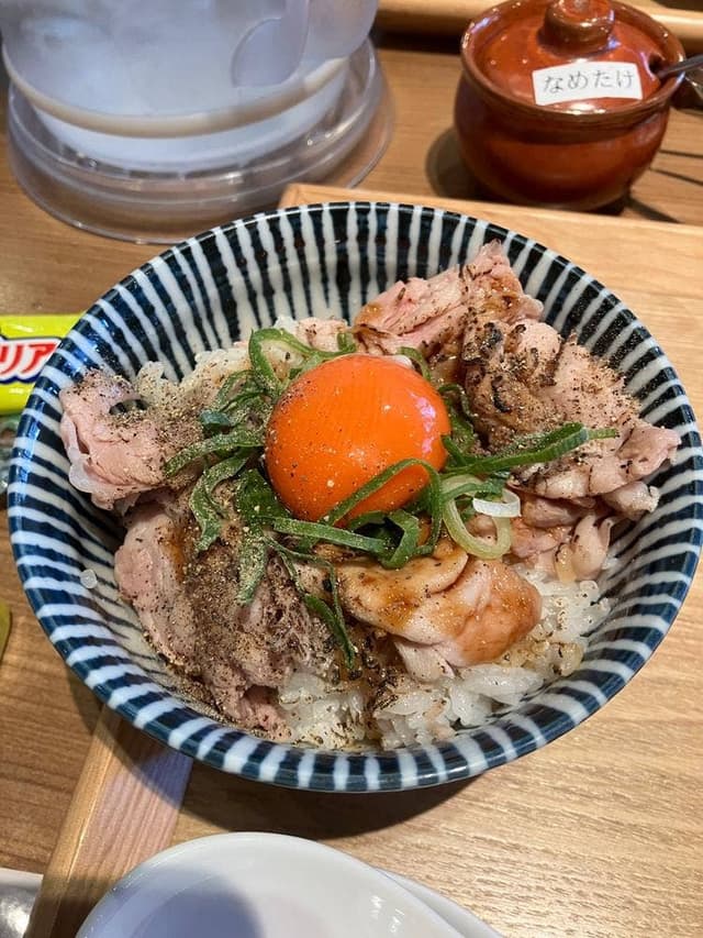 おダシと銀しゃり 中華そば 新た - サブ画像3