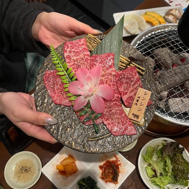 A5仙台牛炭火焼肉 肉豊作 神田駅前店 - サブ画像3