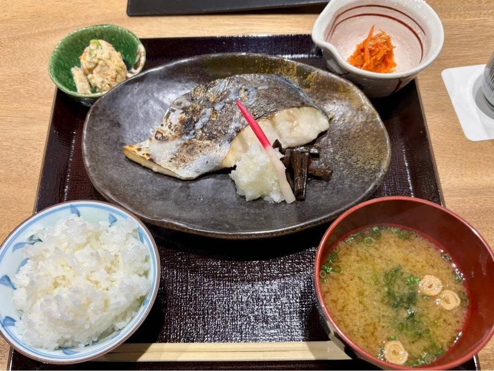 八海山 千年こうじや コレド室町