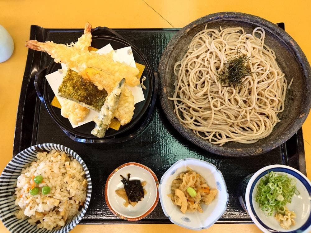 鶴喜そば 唐崎店