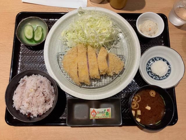 とんかつ わか葉 博多駅筑紫口店 - サブ画像1