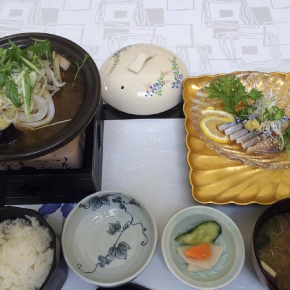 レストラン ポミエ