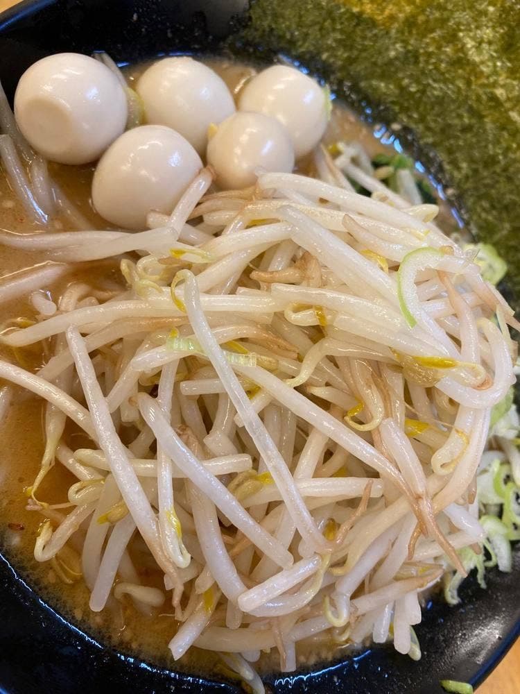 横浜ラーメン 味王 阪東橋店