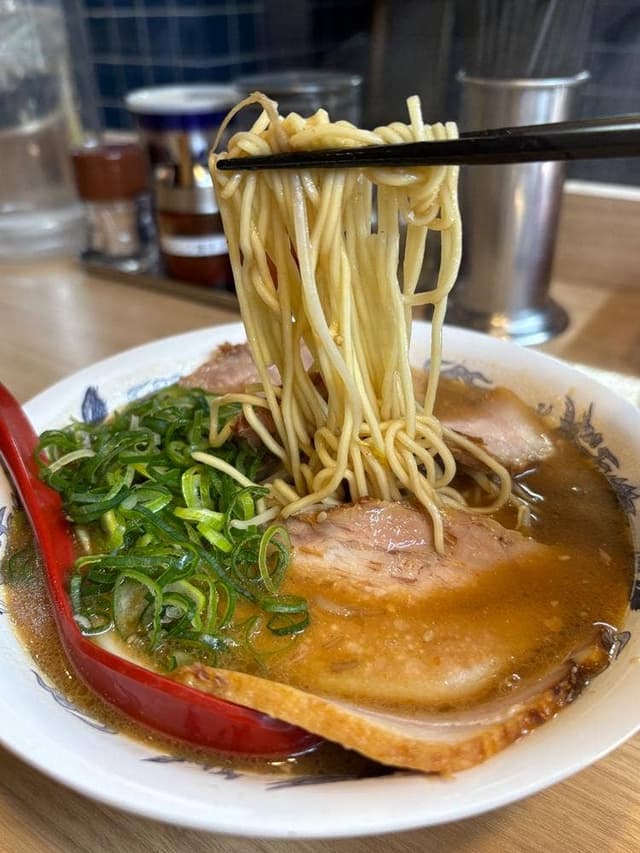 らーめん餃子赤もん - サブ画像3