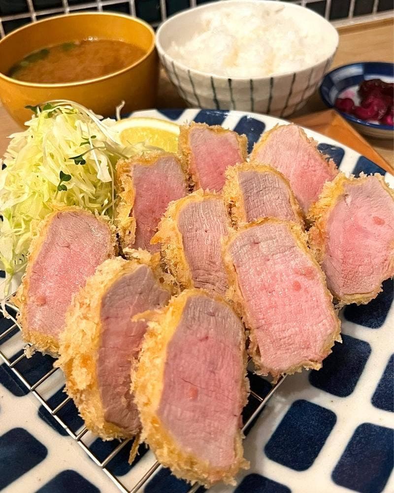 ヘレカツマニア豚彦