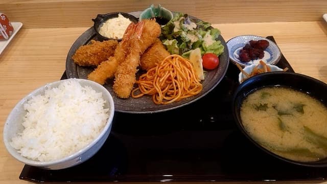 仲卸のお弁当 愛之助 - サブ画像1