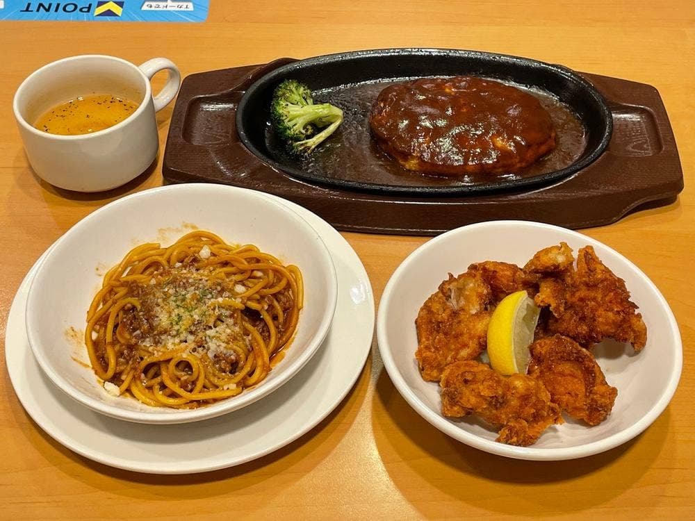 ガスト 高岡四屋店