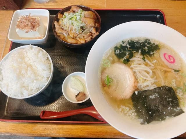 いってつ食堂 - サブ画像3