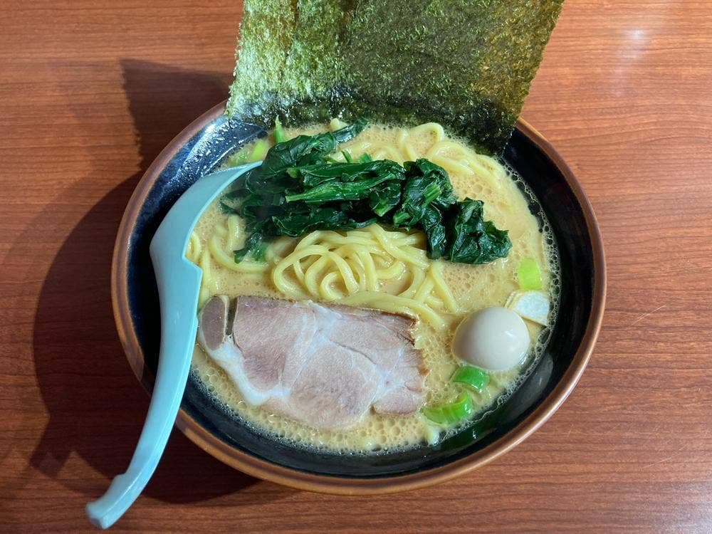 横濱家系ラーメン 三ノ輪家