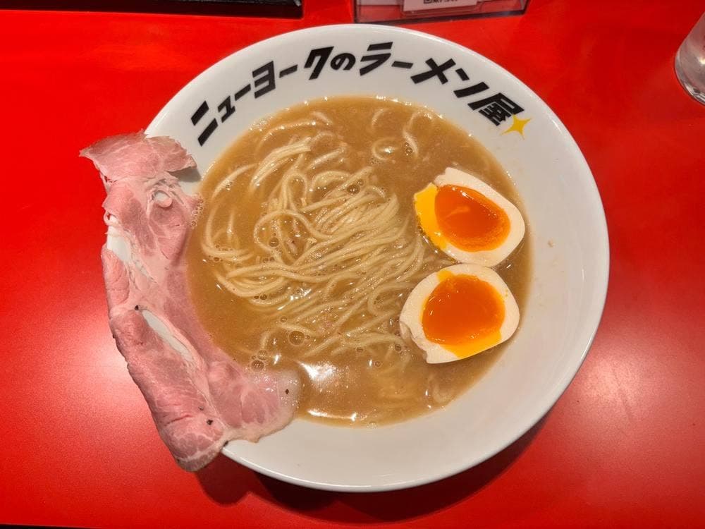 ニューヨークのラーメン屋 アメリカ村本店