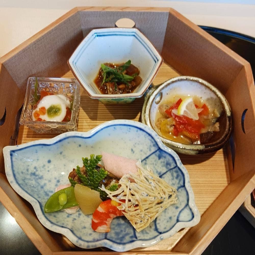 日本料理 加賀屋 KITTE大阪店