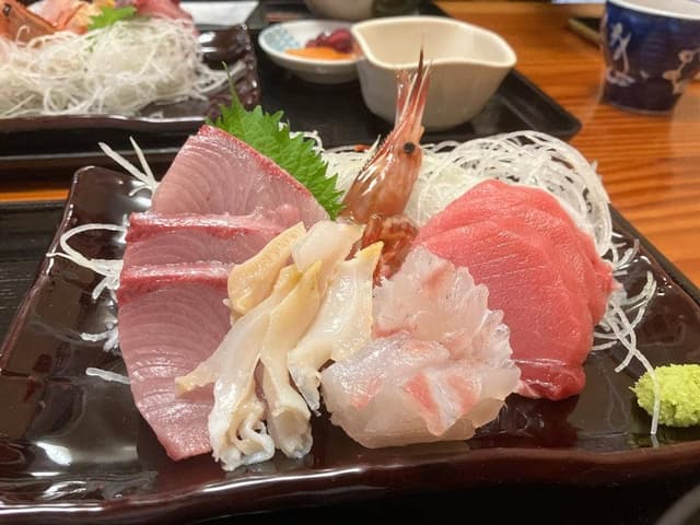 上田鮮魚店 お食事処 漁火 - サブ画像3