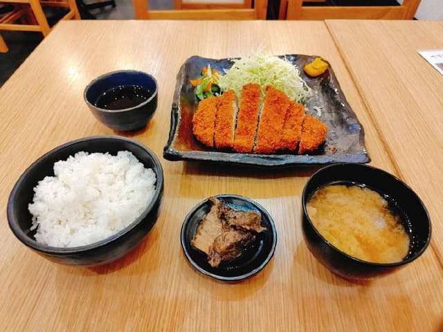 もつ焼き一八 立川店 - サブ画像1