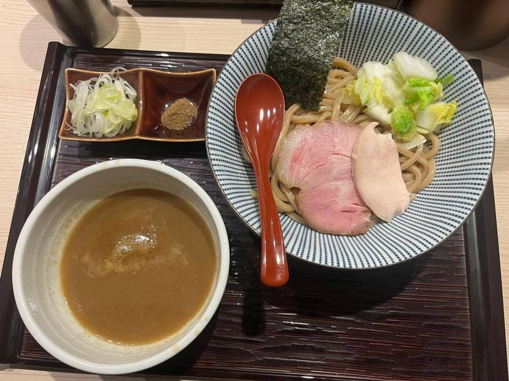 長男、もんたいちお