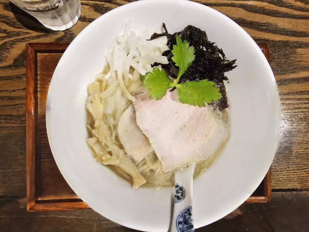 メンドコロ kinari