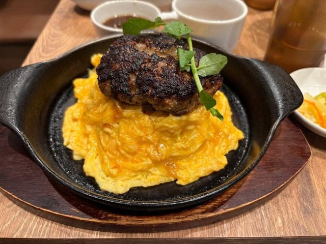 肉とたまご 新宿東口店 - サブ画像2
