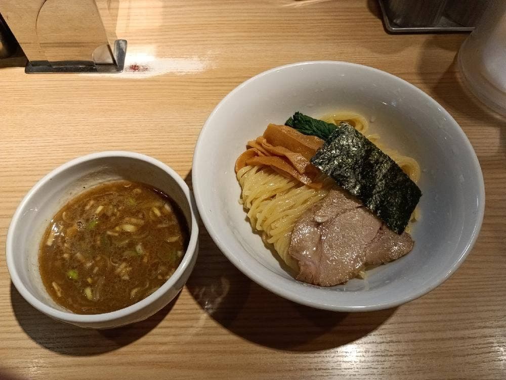麺屋 みちしるべ