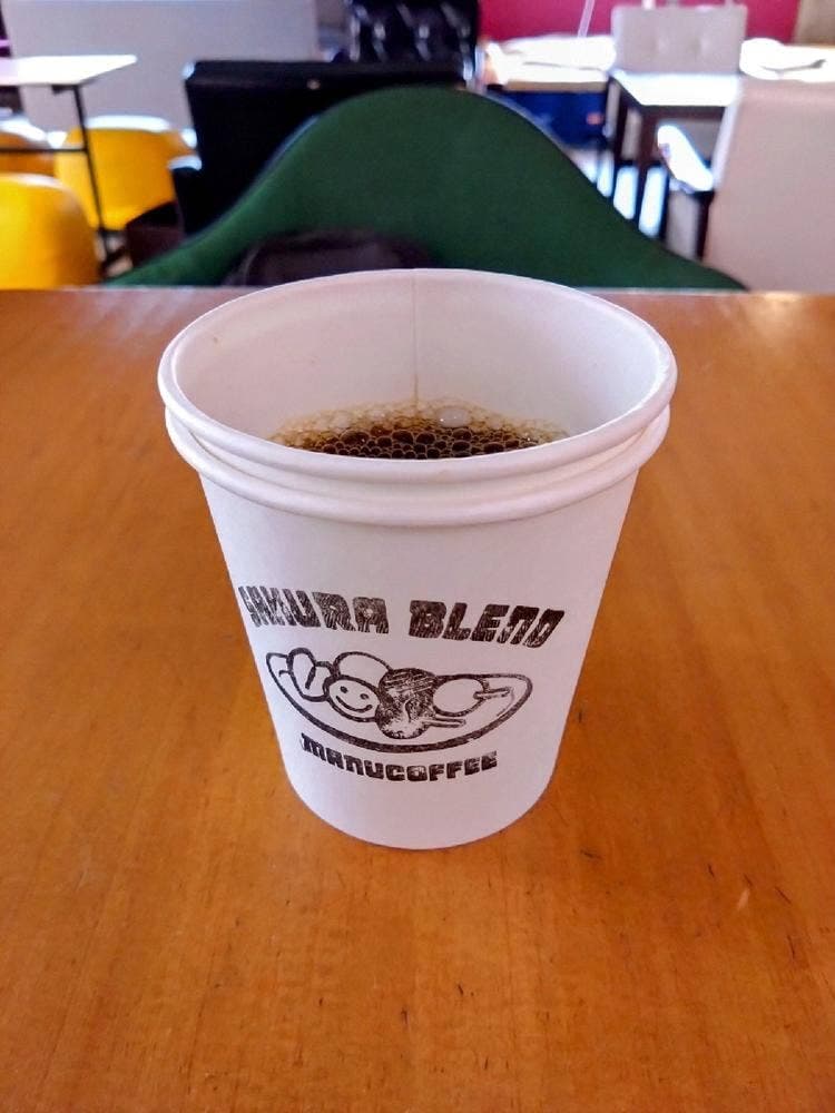 manu coffee roasters クジラ店