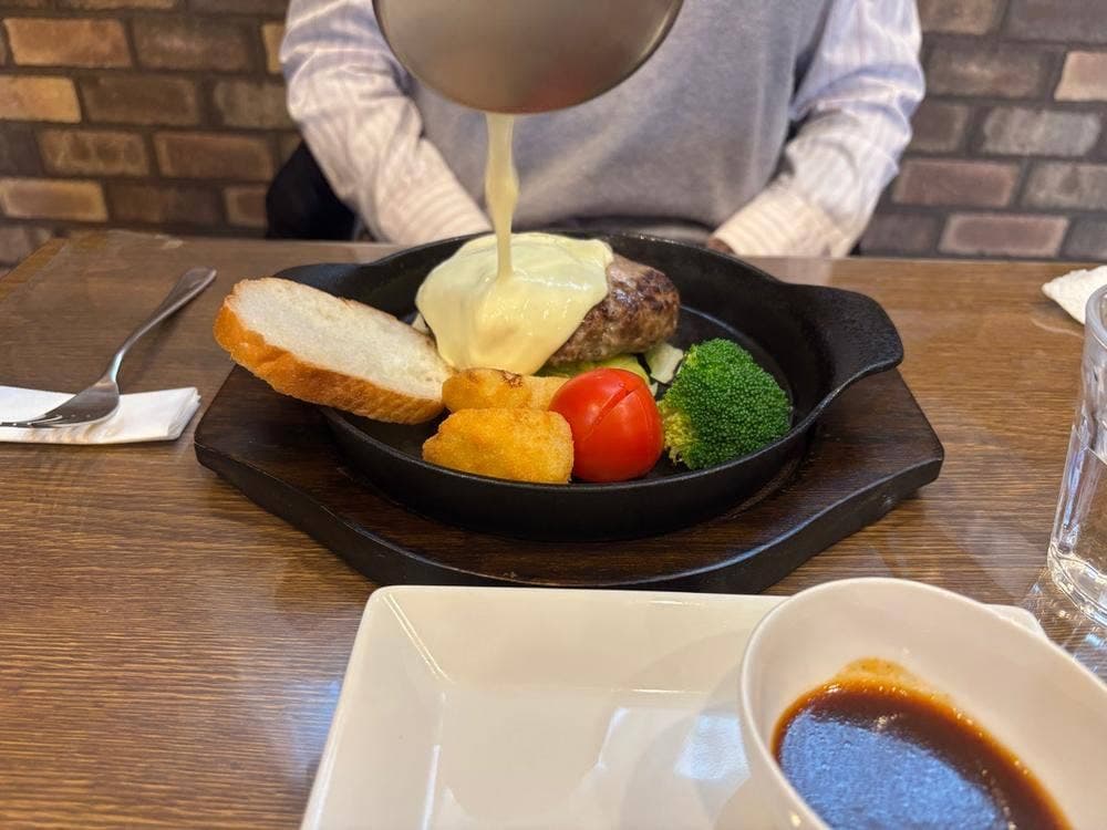 @home Dining Oh!La-La