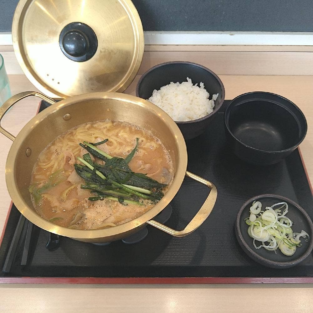 ゆで太郎 もつ次郎 厚木西インター店