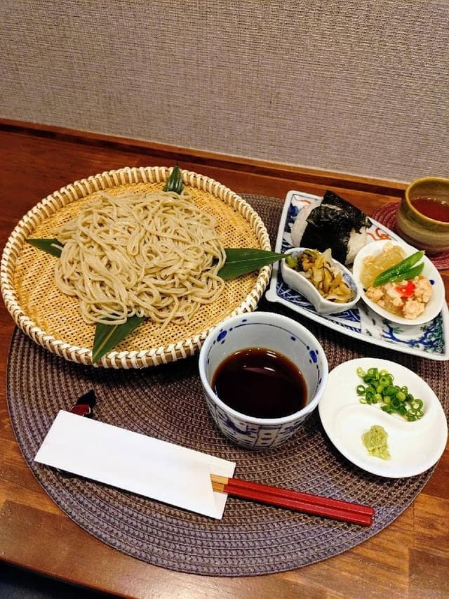 ほっこり料理 信州戸隠そば 与楽庵 - サブ画像1