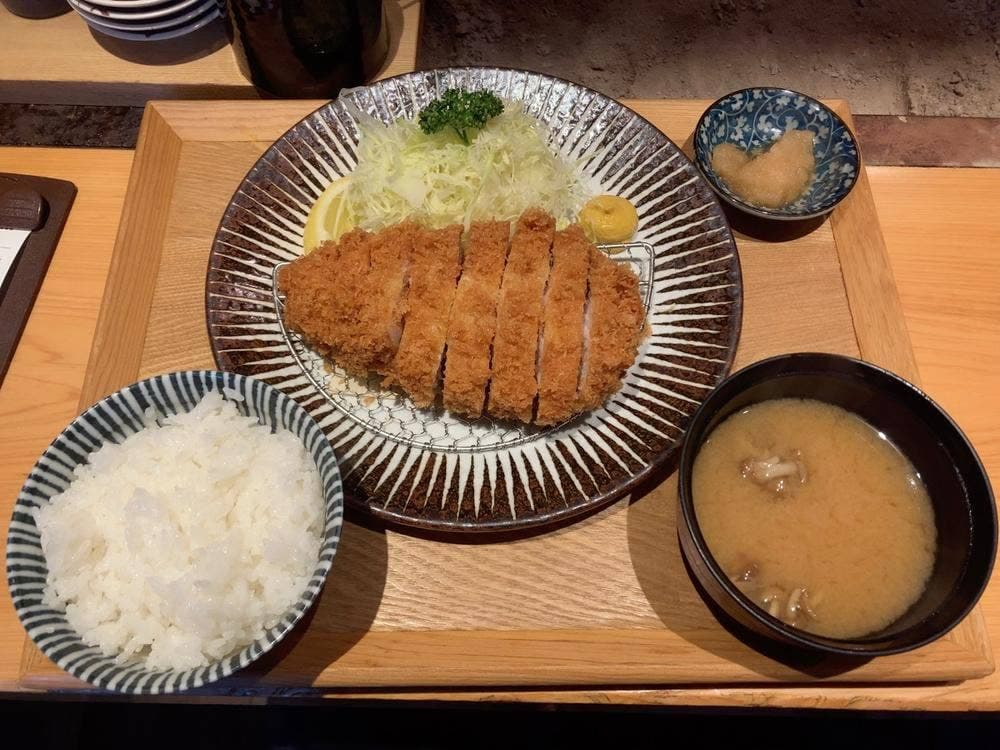 とんかつと、しゃぶしゃぶ。黒豚ふくや