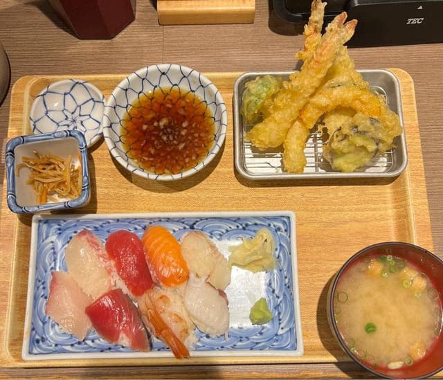 どんぶり居酒屋 喜水丸 天神店 - サブ画像3