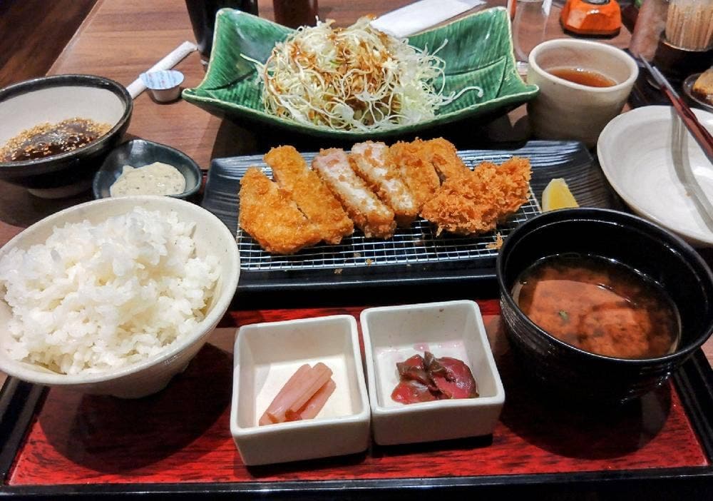 とんかつ新宿さぼてん レストラン KITTE博多店