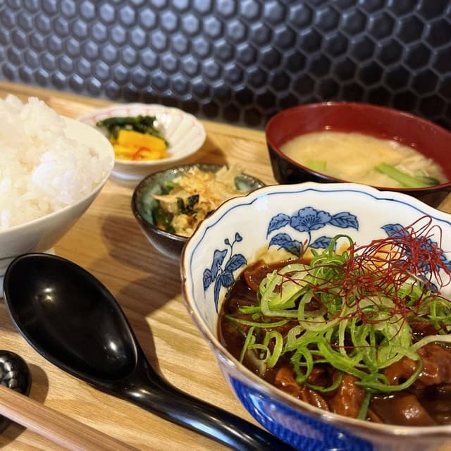 もつ煮と白めし 回向 - サブ画像3