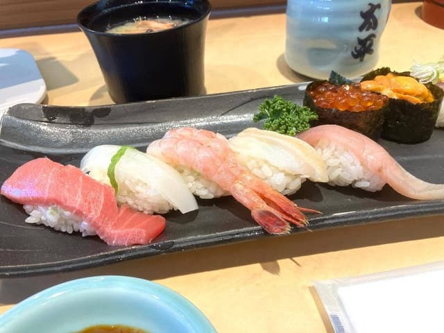 回転寿し処 太平 - サブ画像1