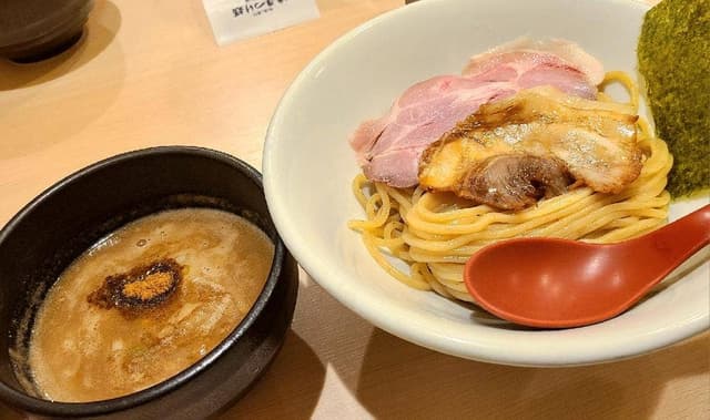 濃厚焼きあご煮干し つけ麺 さか田 - サブ画像1