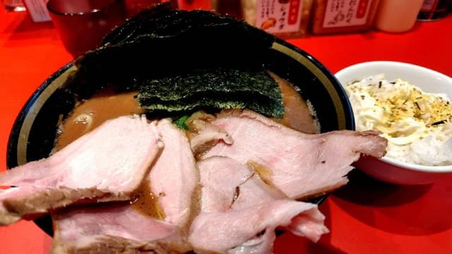 横濱家系ラーメン 二代目鈴木家 - サブ画像2