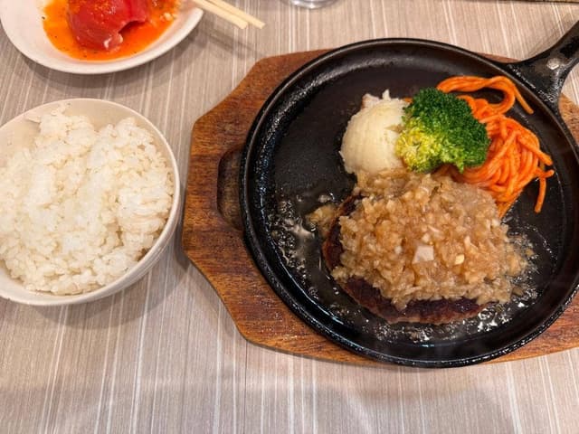 ハンバーグダイナー マル - サブ画像3