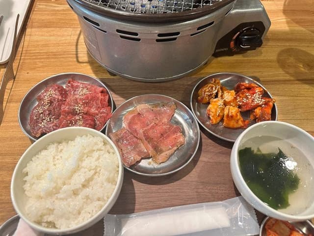 大衆焼肉酒場 肉小屋 - サブ画像2