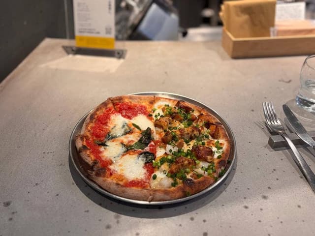 CRAZY PIZZA TORANOMON - サブ画像3
