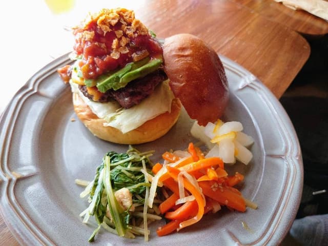 KAKUMEI Burger&Café - サブ画像1