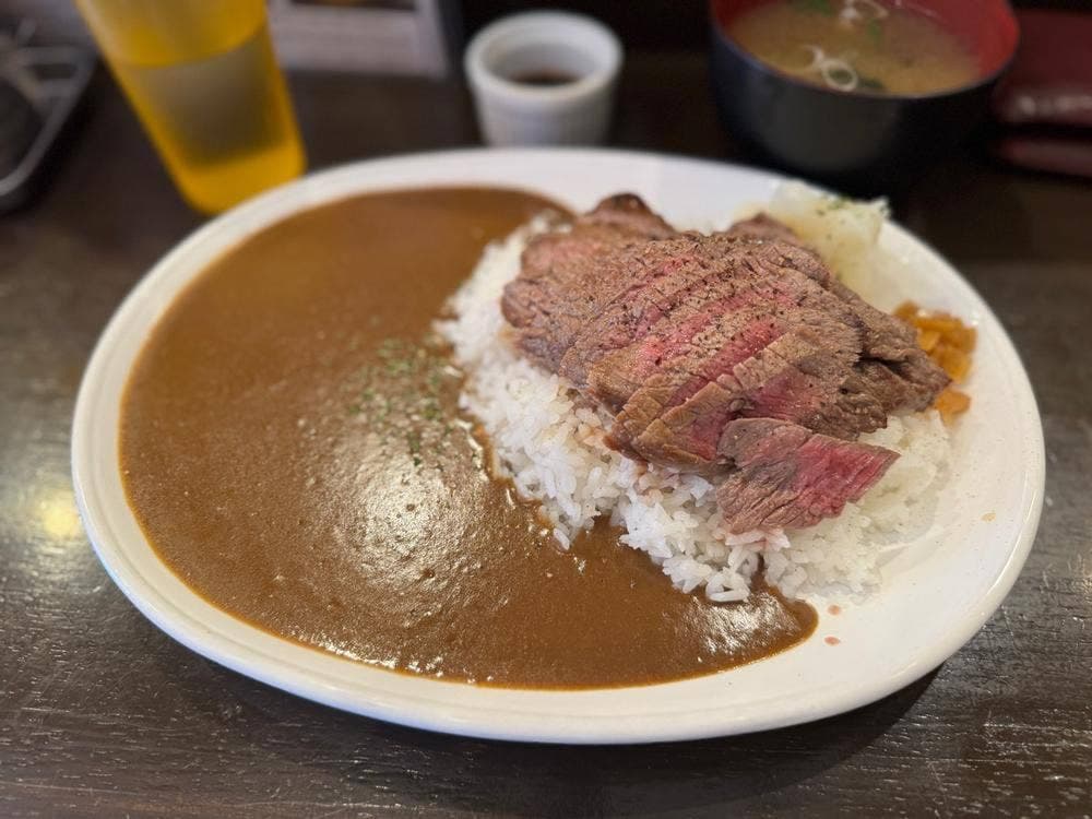 TOKYO ステーキ丼 ガブス