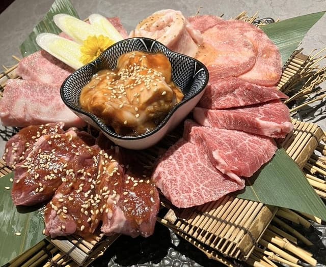 焼肉Nikushin 八重洲店 - サブ画像1